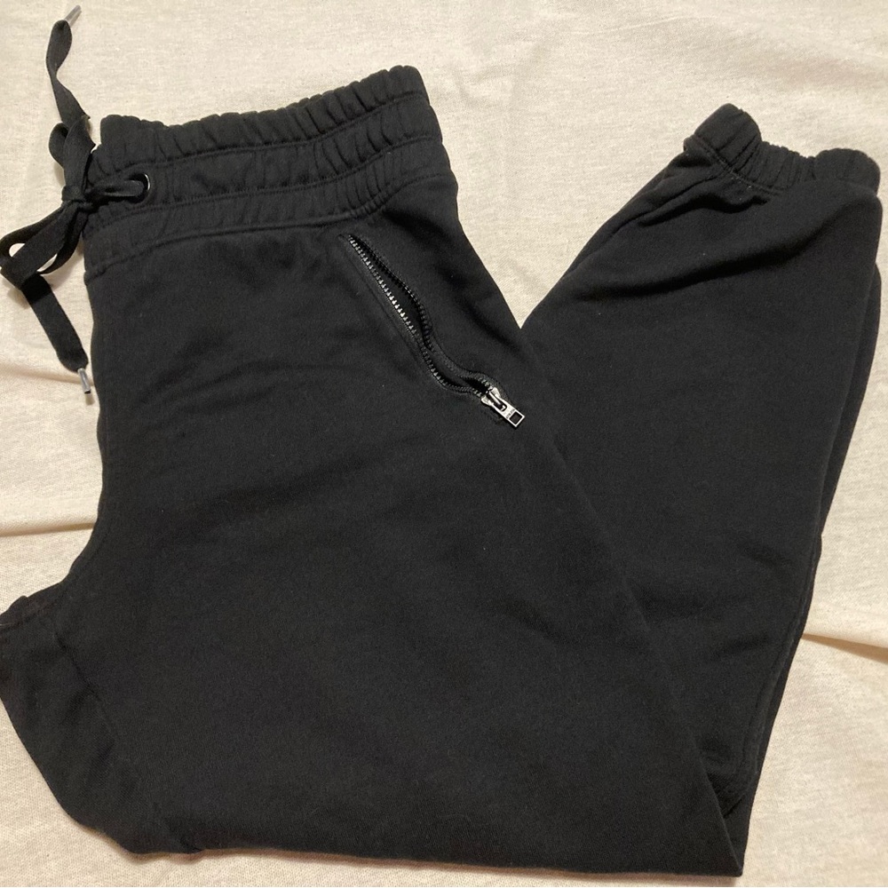 Athleta Bounce Back Jogger Sweatpants. Size S. Black.
